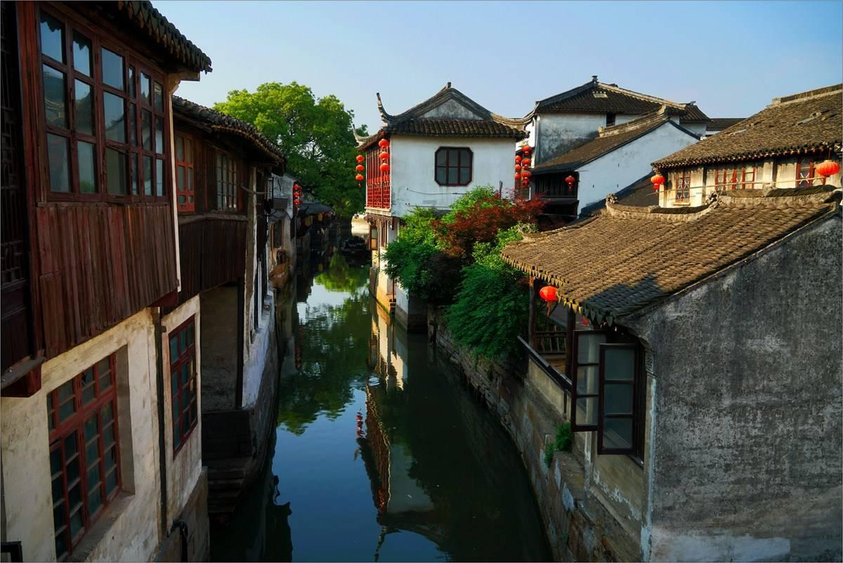 UDP与TCP的主要区别 UDP能否像TCP一样实现可靠传输?